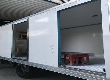 prefab white color cabin