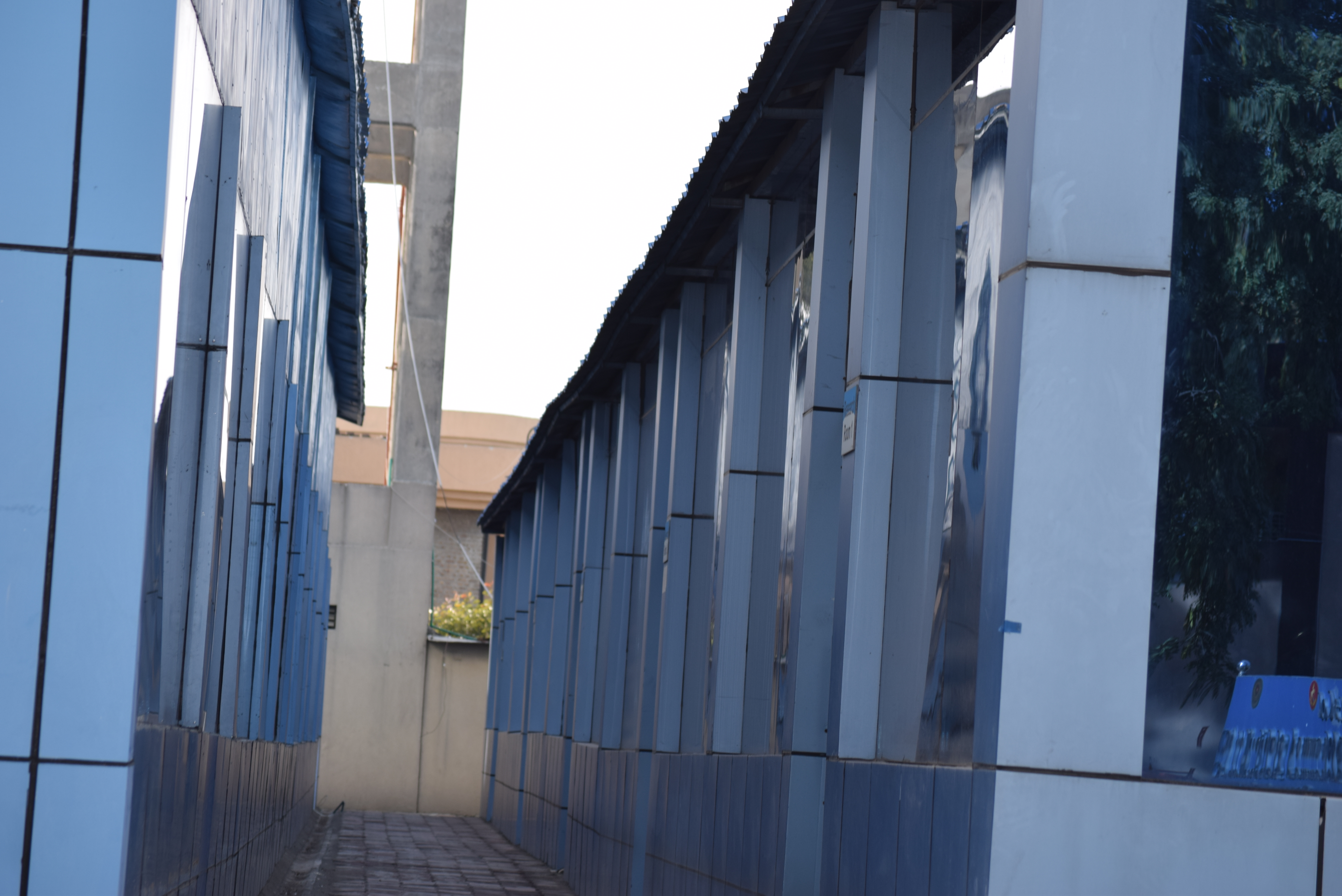 outside side view of lab